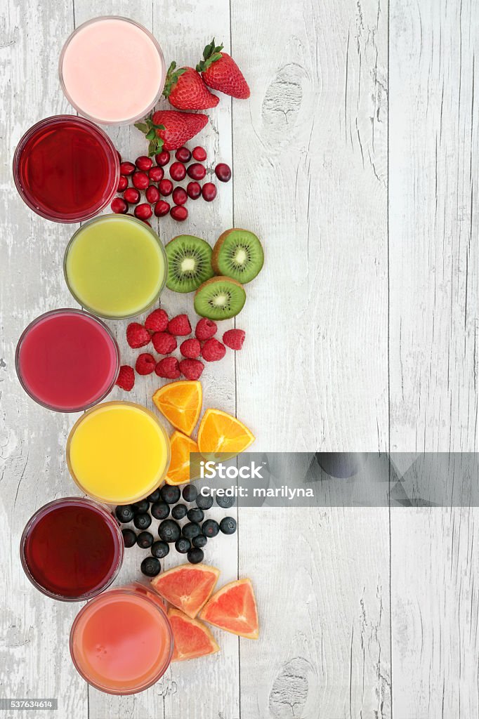 Des jus de fruits et des boissons - Photo de Aliment libre de droits