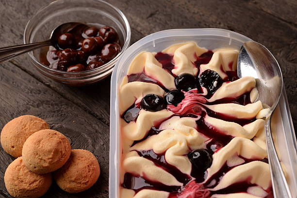 Pudim de Pão com Uva Passa Fácil e Cremoso - receita deliciosa profissional - passo 1