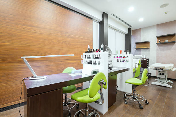 istock Manicure station at modern beauty salon 537641869