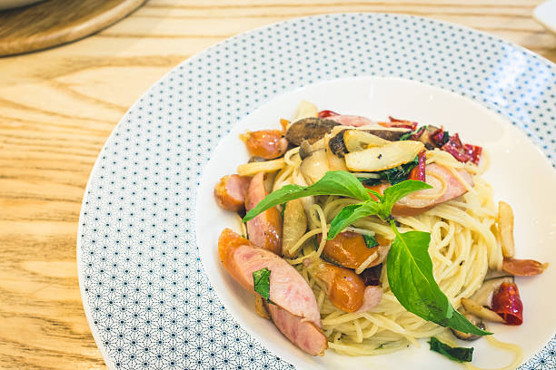 istock Capellini Pasta with Mushrooms and Sausage 537645394