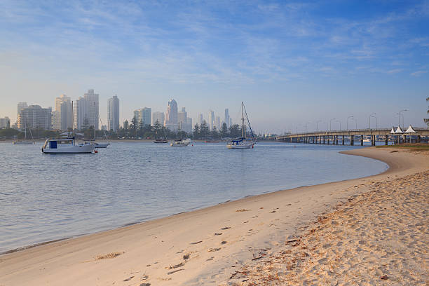 istock Australian foggy morning along Main Beach suburb 537673453
