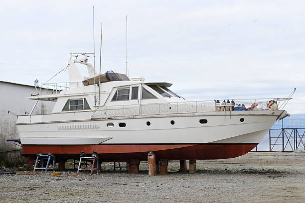 лодка - repairing sky luxury boat deck стоковые фото и изображения