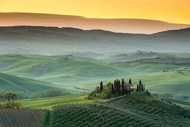 istock Amazing tuscan country 537708552