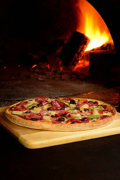 Medium Base Woodfire Pizza