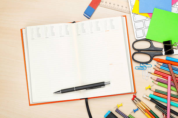 istock School and office supplies 537738711