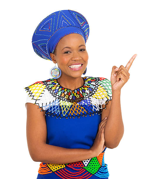 アフリカの女性の指を指すのスペース - south africa zulu bead african descent ストックフォトと画像