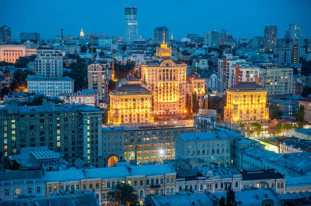 istock The rooftop view to the Khreschatyk street 537821381