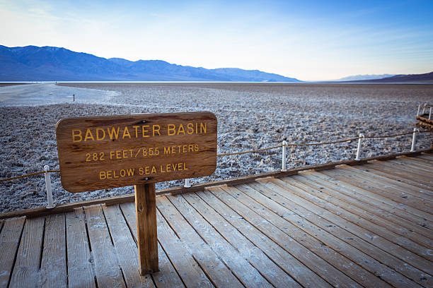 istock Bad water Baisn, Death Valley 537838444