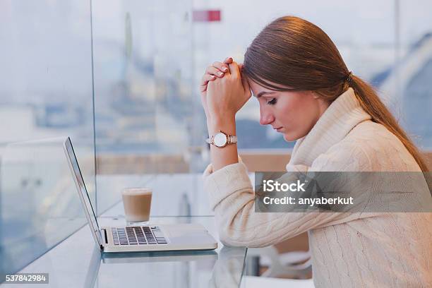 Unemployment Concept Stock Photo - Download Image Now - Dating, Emotional Stress, Laptop