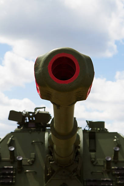 istock Artillery gun barrel against the blue sky 537864510