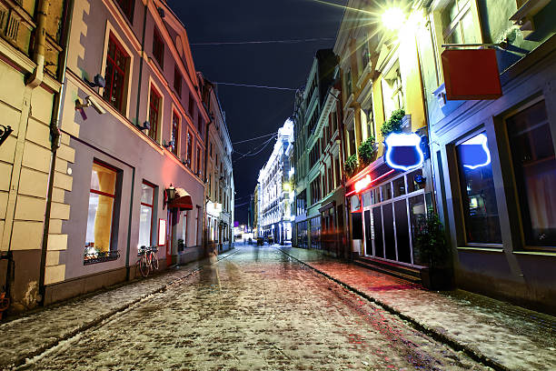 istock Christmas night in Old Riga, Latvia 537867127