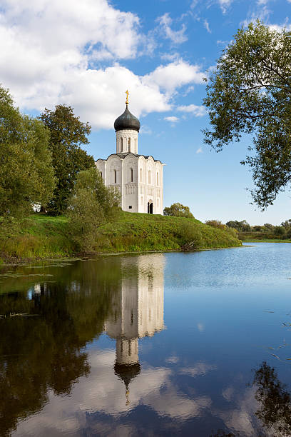 istock Church Intercession of Holy Virgin on Nerl River. Russia 537879762