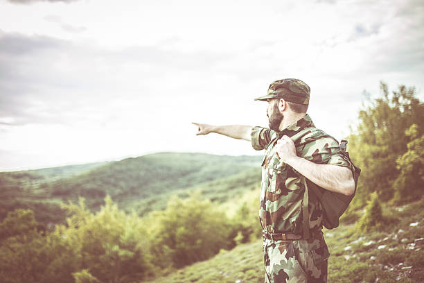 istock Soldier pointing to the enemy 537889540