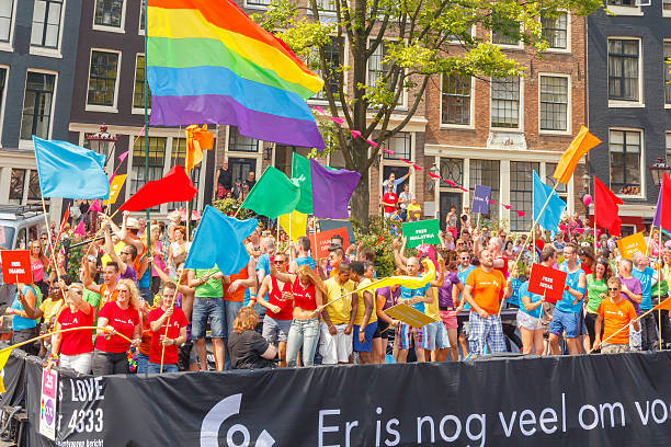 amsterdam gej duma 2014 r. - city amsterdam urban scene gay parade zdjęcia i obrazy z banku zdjęć