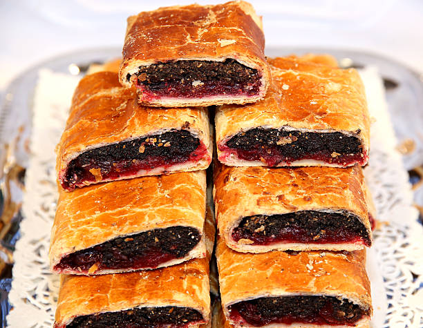 istock Hungarian specialty stuffed strudel with poppy seeds 537906870
