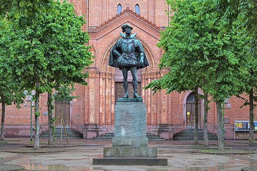 Statue of William I, Prince of Orange, in front of the main Protestant church of Wiesbaden, Germany. The statue by sculptor Walter Schott was erected on May 15, 1908.