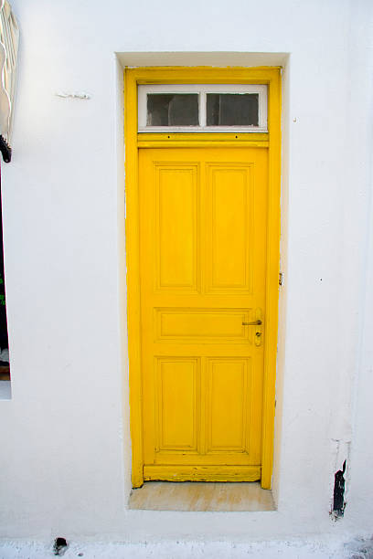 istock Yellow Door in Mykonos 538014697