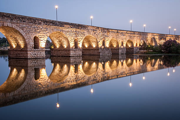 istock Roman bridge of Merida 538015837