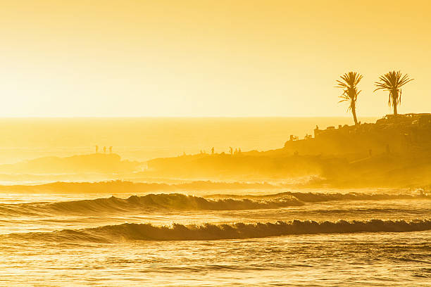 słońca surfować sesja @anchor pkt - agadir zdjęcia i obrazy z banku zdjęć