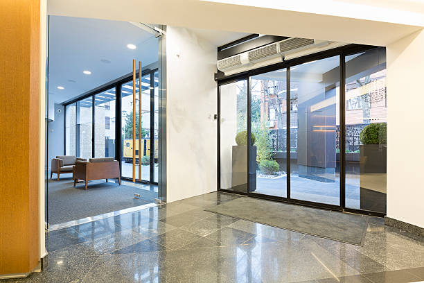 istock Entrance hall of a modern building 538031950