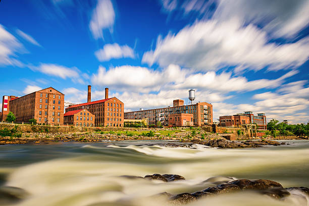 istock Columbus Georgia Skyline 538046358