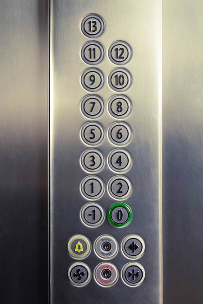 boutons d'ascenseur - elevator push button stainless steel floor photos et images de collection