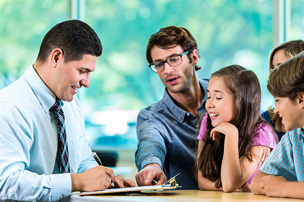 istock Handsome Client with family and consultant 538067068