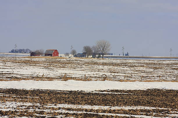 istock Snowy Iowa Field and Red Barn 538083345