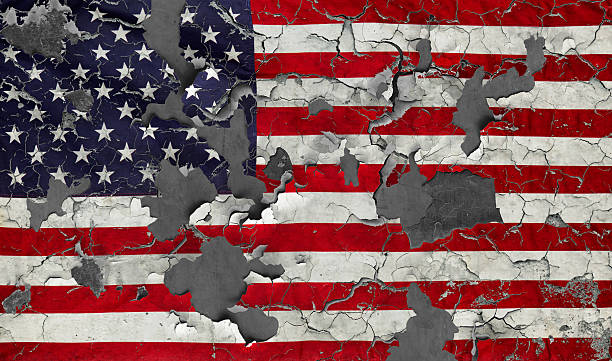 istock Old American Flag Chipping Paint 538143965