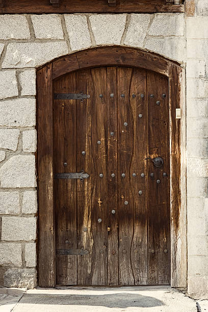 istock old wooden door 538155134