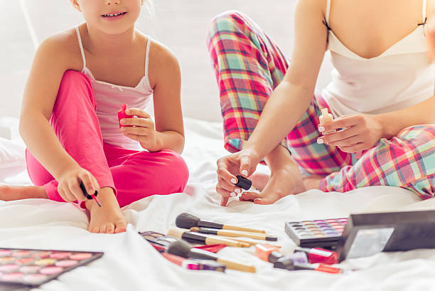 istock Mom and daughter playing 538169738