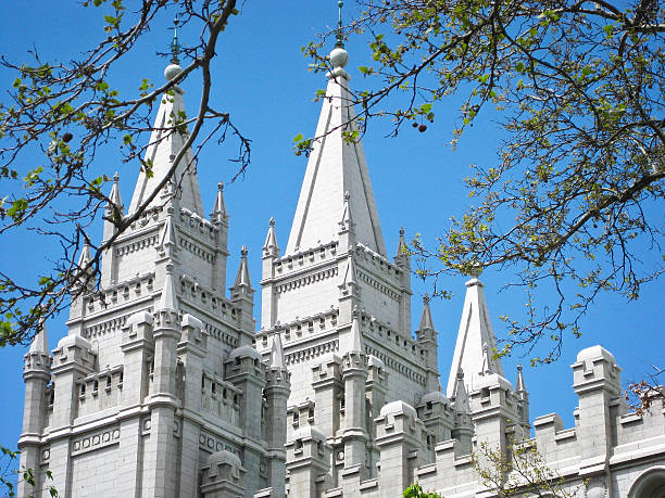 istock Salt Lake LDS Temple (Mormon) in the Springtime 538174666