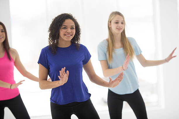 istock Teenagers Dancing in the Studio 538196308