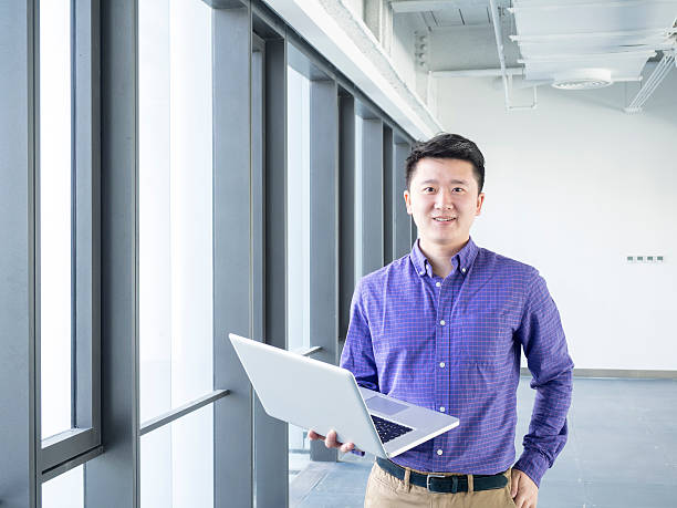 istock Asian businessman in office 538279279