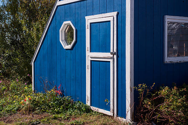 istock Cottagey Blue garden Shed 538300557