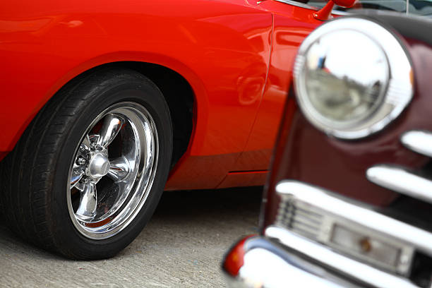 istock Vintage car wheel 538300605