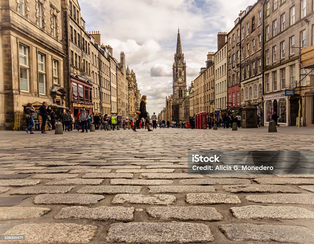 Servant's walk Famous Royal Mile (High Street) of Edinburgh as seen from its clobber stones. Edinburgh - Scotland Stock Photo