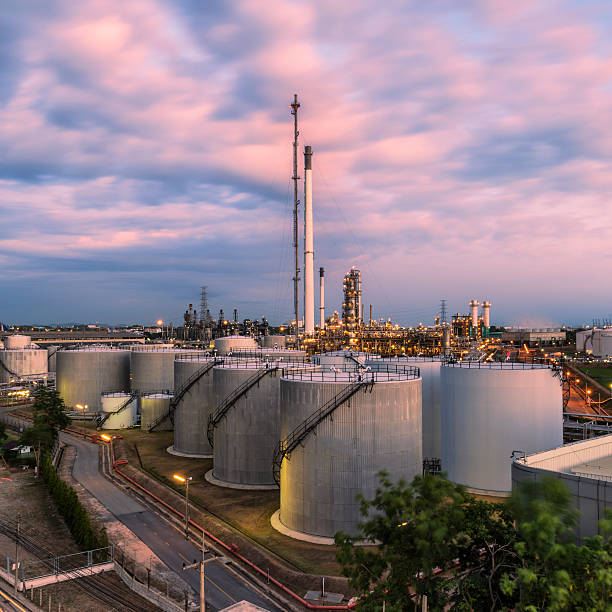 istock Big Industrial oil tanks 538305569