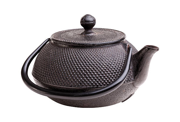 클래식 철 주전자 - tetsubin teapot 뉴스 사진 이미지