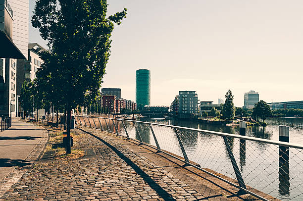 istock Westhafen in Frankfurt am Main 538325711
