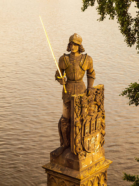 istock Knight Bruncvik statue on Charles bridge in Prague 538337784