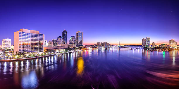 istock Jacksonville, Florida, USA Panorama 538340589