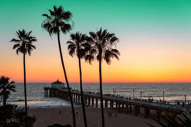 夕暮れのマンハッタンビーチます。ビンテージ処理されます。 - santa monica santa monica beach beach california ストックフォトと画像