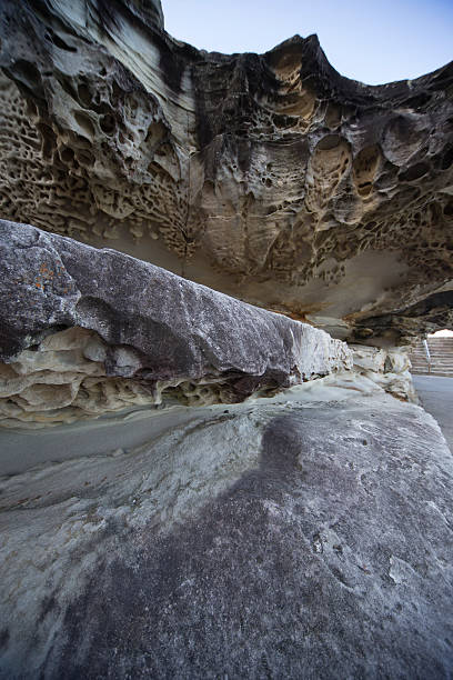 istock Sandstone formation Sydney Australia 538353811
