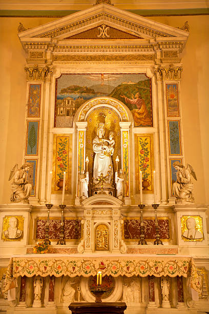 istock Palermo - Side altar in Carmelitans church 538354293