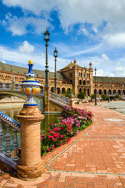 площадь испании-севилья, испания - sevilla plaza de espana seville spain стоковые фото и изображения