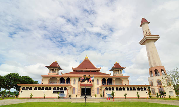istock In front of Al Ghaffar Mosque with stunning blue sky 538406389