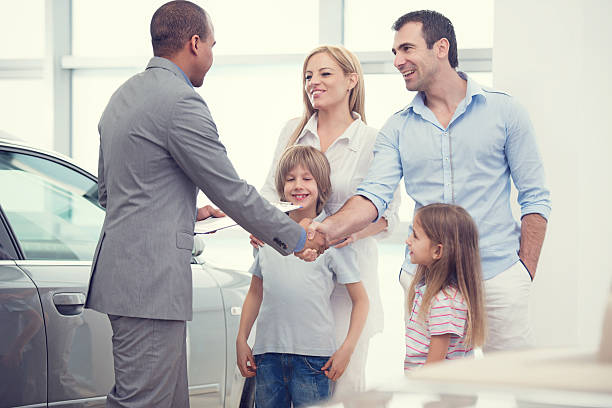 istock Family buying a new car. 538412857