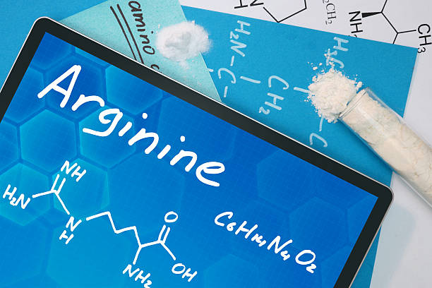 comprimido com a fórmula química de arginina. - molecule amino acid arginine molecular structure imagens e fotografias de stock