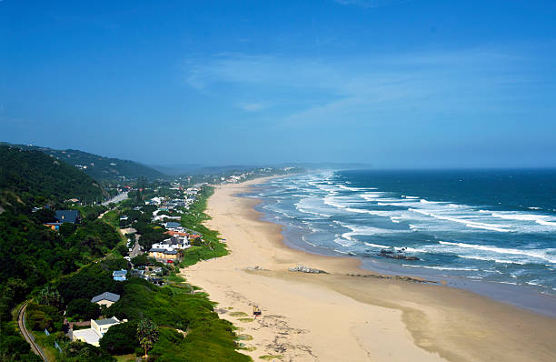 нетронутого пляжа южная африка - south africa cape town panoramic the garden route стоковые фото и изображения